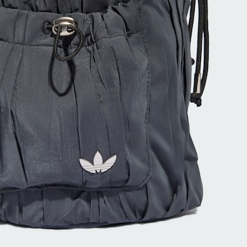 Zaino di ADIDAS ORIGINALS in grigio