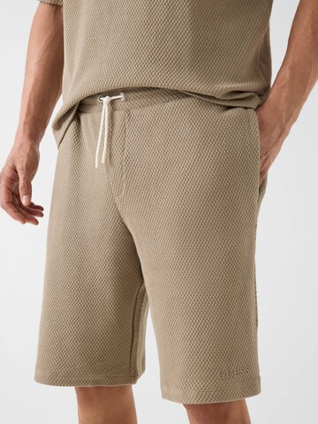 GUESS Loose fit Pants in Beige