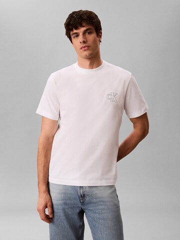 T-Shirt Calvin Klein Jeans en blanc : devant