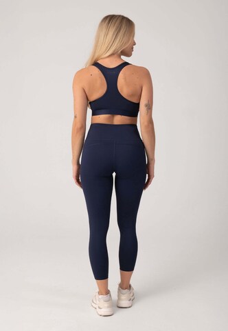 SNOCKS Slimfit Sportbroek in Blauw