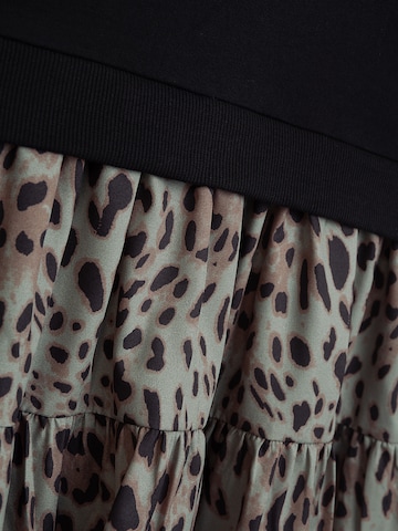 Rochie de la Danamade pe negru