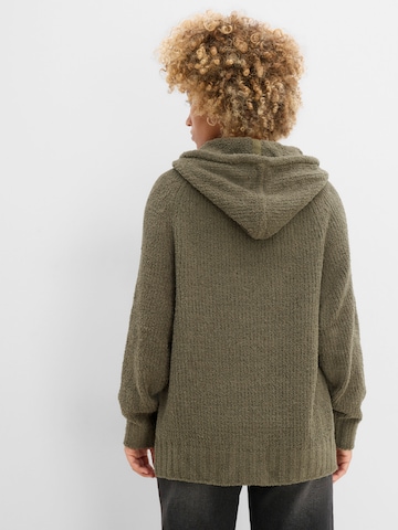 Pullover di bonprix in verde