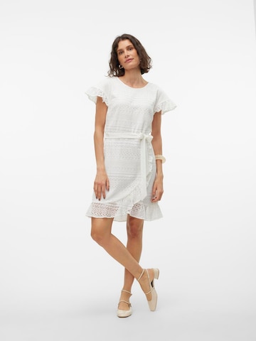 VERO MODA Kleid 'VMHONEY' in Weiß