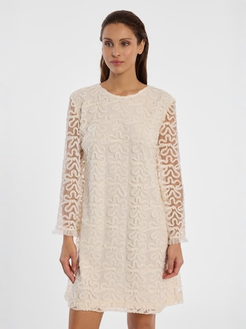 Ana Alcazar Jurk 'Daiva' in Wit: voorkant