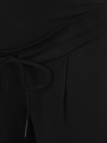 Vero Moda Maternity - Slimfit Pantalón plisado 'MEVA' en negro