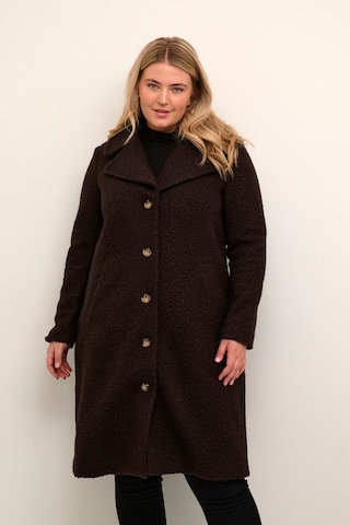 Manteau mi-saison 'Anni' KAFFE CURVE en marron : devant