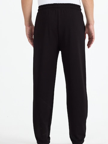 Maxx Free Regular Workout Pants 'Jogginghose Herren' in Black