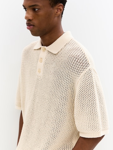 Pull&Bear Тениска в бяло