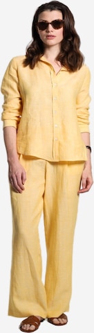 WEARABLE STORIES Wide leg Broek 'Philine' in Geel: voorkant