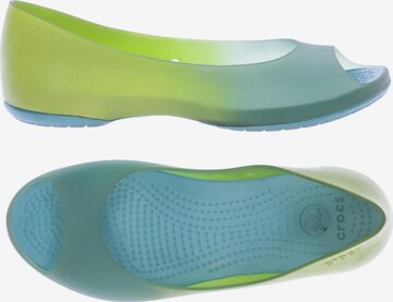 Crocs Flats & Loafers in 36,5 in Green: front