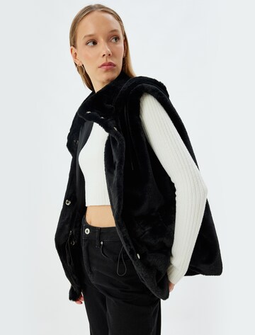 Koton Vest in Black