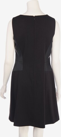 Lauren Ralph Lauren Dress in L in Black