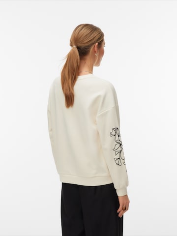 VERO MODA Свитшот 'VMLada' в Белый