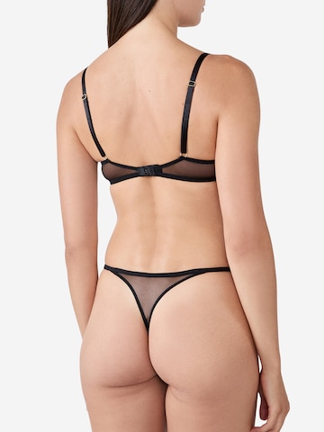 String di ETAM in nero