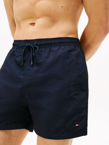 Shorts de bain TOMMY HILFIGER en bleu