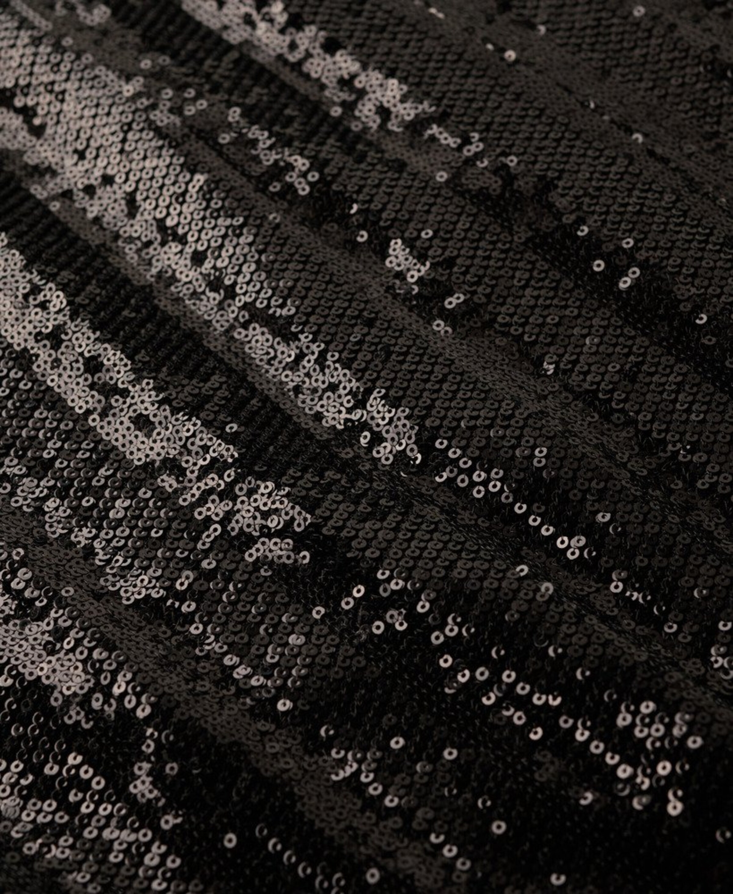 Robe de cocktail Superdry en noir