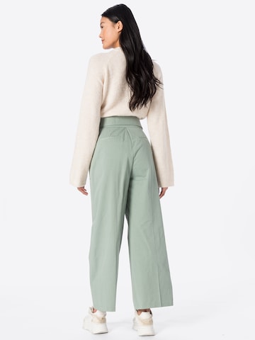 Wide Leg Pantalon à plis Warehouse en vert