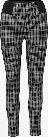 KOROSHI Skinny Housut värissä musta: etupuoli