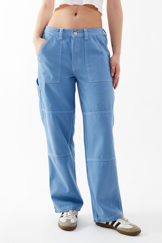 BDG Urban Outfitters Loosefit Džíny s kapsami – modrá: přední strana