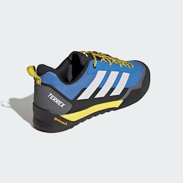 Chaussure basse 'Skychaser Solo' ADIDAS TERREX en bleu