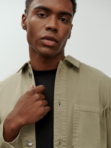 Regular fit Camicia 'Essential' di DAN FOX APPAREL in verde