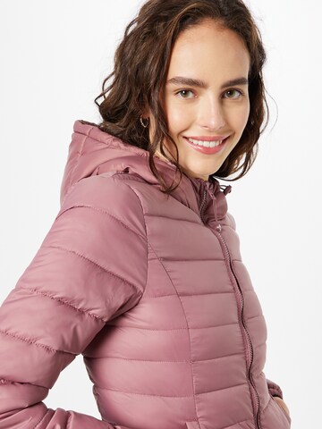 Veste mi-saison 'Tahoe' ONLY en rose