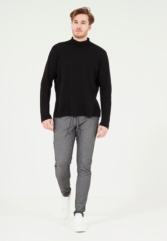 Virtus Tapered Trousers 'ODETTA' in Grey