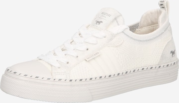 MUSTANG Sneakers in White: front