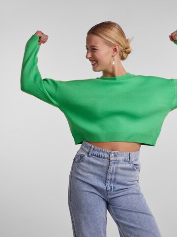 Pullover 'Hesa' di PIECES in verde