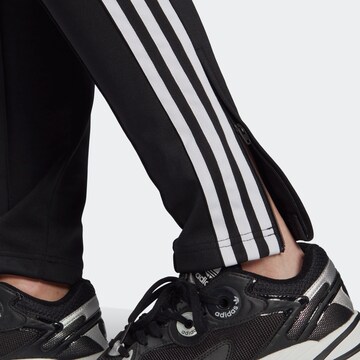 ADIDAS ORIGINALS Slimfit Hose in Schwarz