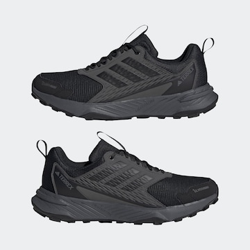 Chaussure basse ADIDAS TERREX en noir