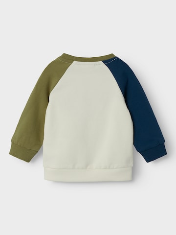 Sweat 'NBMOKTAV' NAME IT en vert