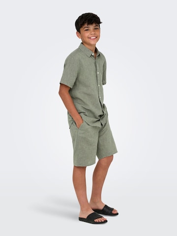 Coupe slim Chemise 'OSJCaiden' Only & Sons Junior en vert