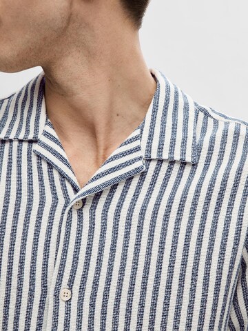 Comfort fit Camicia 'SLHSal' di SELECTED HOMME in blu