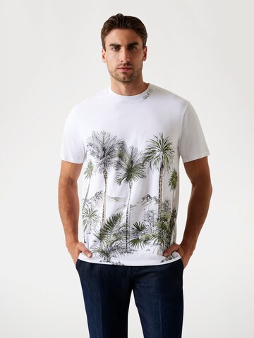 GUESS Shirt in White: front