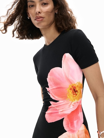 Desigual Mekko värissä musta