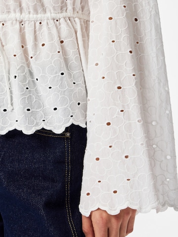 PIECES Μπλούζα 'PCARMORINE' σε λευκό