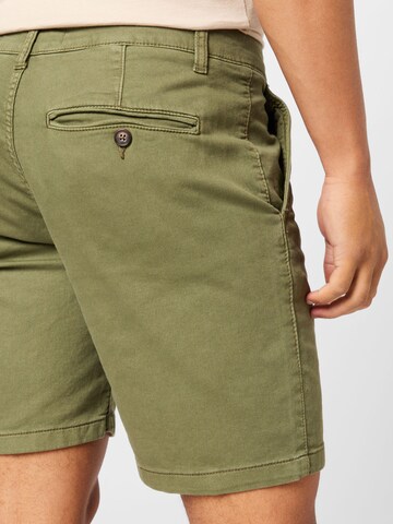 Cotton On - regular Pantalón chino 'Corby' en verde