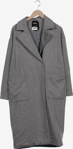 Monki Jacket & Coat in M in Grey: front