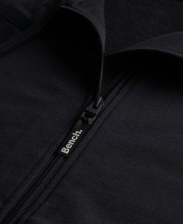 Vestes d’entraînement 'Bench X Superdry & Co' BENCH en gris