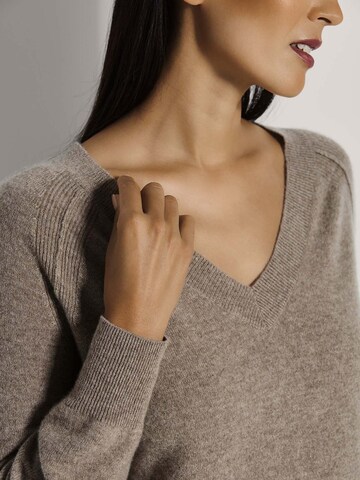 MADELEINE Pullover in Braun