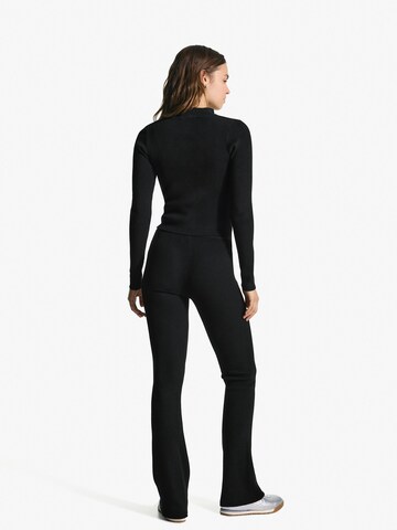 Veste de survêtement Bershka en noir