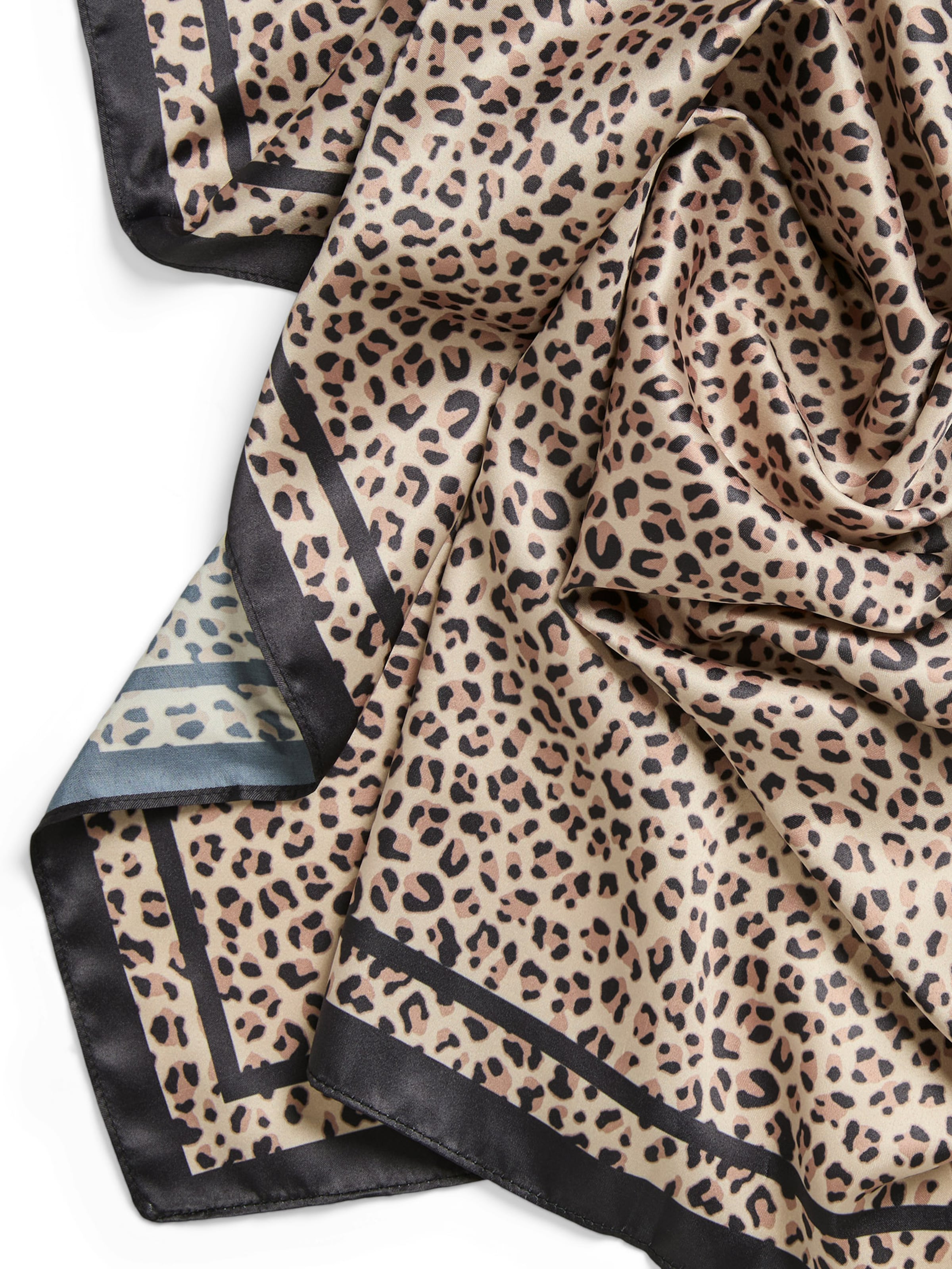 Foulard PIECES en noir