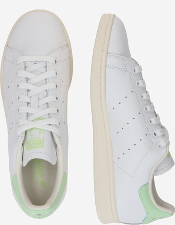 Baskets basses 'STAN SMITH' ADIDAS ORIGINALS en blanc