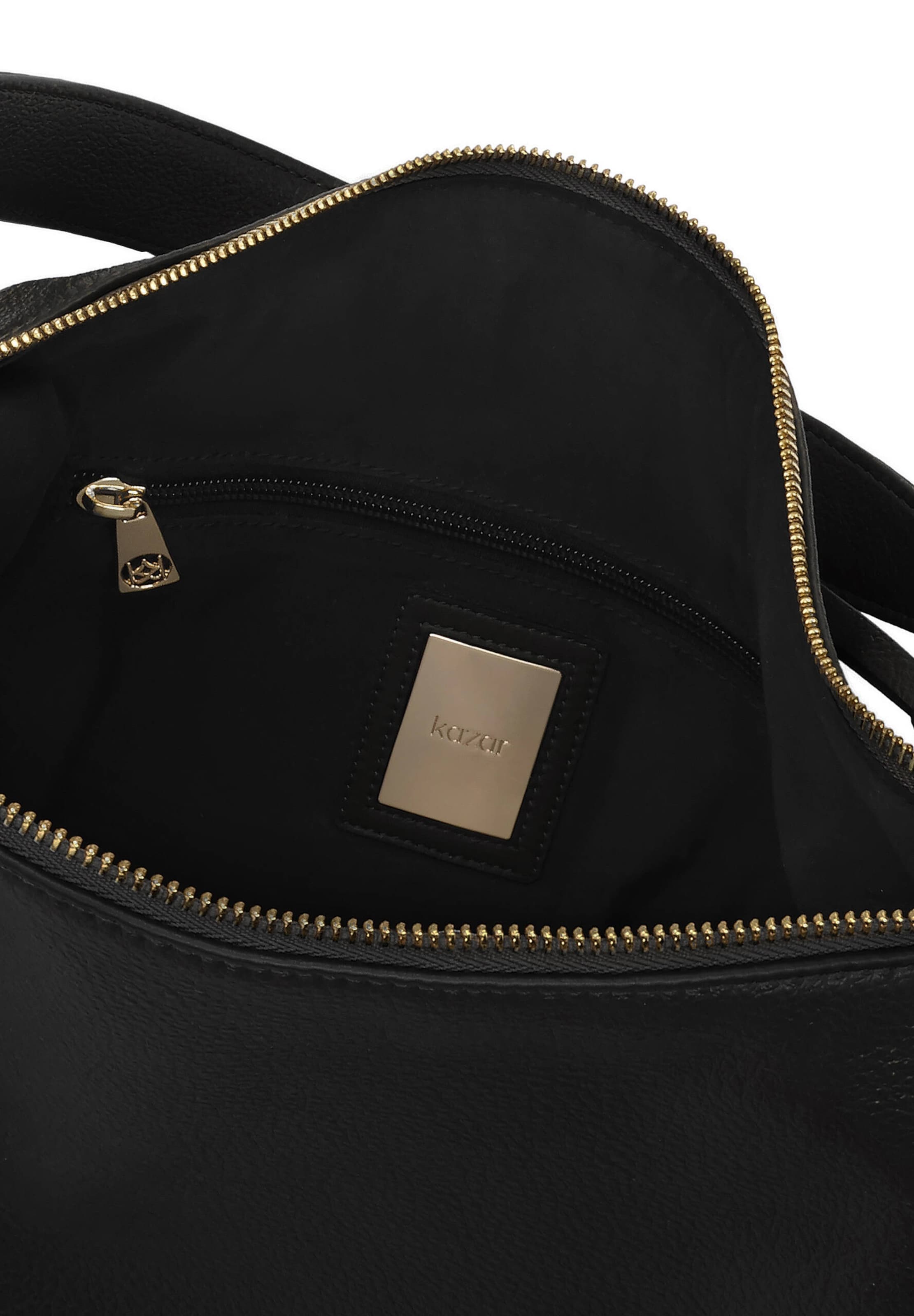 melns Kazar Pleca soma