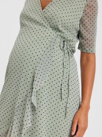 Vero Moda Maternity Kleid 'AURORA' in Grün