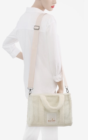 MUSTANG Handbag in White: front