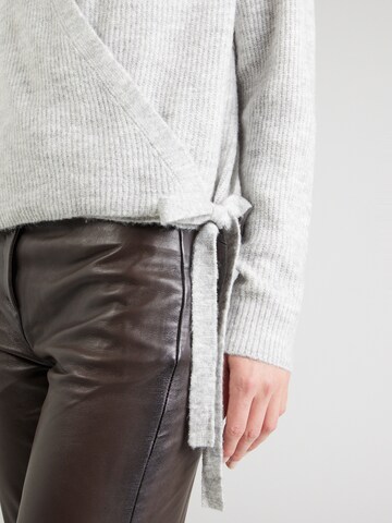 Cardigan 'VMFILUCA' VERO MODA en gris