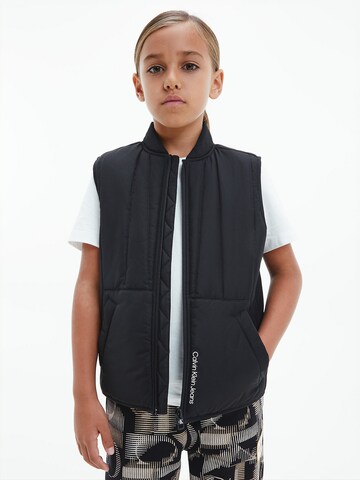 Gilet Calvin Klein Jeans en noir : devant