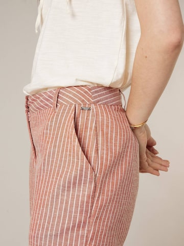 Loosefit Pantalon 'Azalia' Deeluxe en rouge